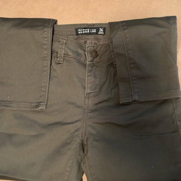 Design Lab Pants - Picture 4 of 4